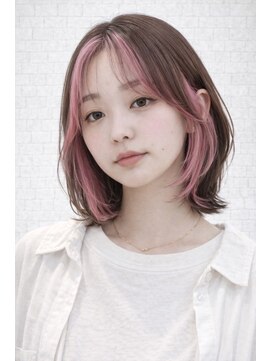 アンディー(&dy) ピンクインナーカラー×切りっぱなしボブ髪質改善トリートメント