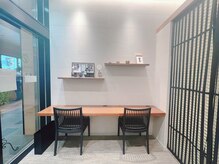 スカイ ビューレックス 丸の内店の雰囲気（清潔感のある店内　<理容室>[メンズ/丸の内]）