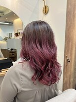 シア 綾瀬店(SHEER)&nbsp;ピンクのグラデーションカラー
