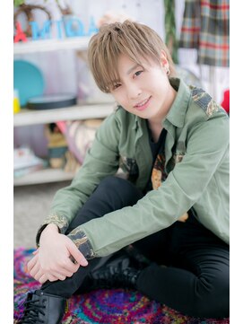 ミック 日暮里店(miq) ホワイトグレージュのシースルー韓国マッシュb1