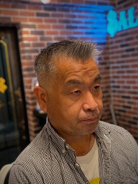 バレス 田町(BALES) [スキンフェード/ツイストスパイラル/田町]