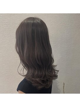 ムエベ(MUEBE) 大人女性に大人気◎透明感カラー