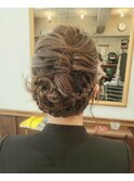 ミディアム　アレンジ　編み込み　結婚式　二次会