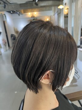 キキ(kiki.) 大人ハイライトショート