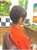 頭の形を綺麗に見せるコンパクトショートボブ♪