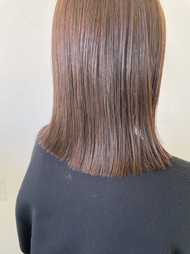 リタヘアデザイン(RITA HAIR DESIGN) 切りっぱなしミディアム