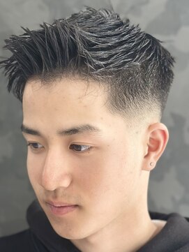 ヒロギンザ 大阪本店(HIRO GINZA) アップバング×スキンフェード