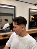 フェザーパーマスパイキーショートセンター分けマンバンヘア
