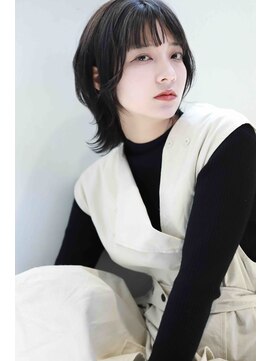 レア(Lea) 黒髪×ウルフ