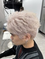 アッシュ 洋光台店(Ash)&nbsp;刈り上げなしショートフェザー/ホワイトカラー