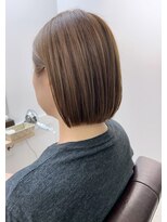 エレノア 自由が丘店(Eleanor)&nbsp;自由が丘/切りっぱなしボブ/トリートメント/イルミナカラー