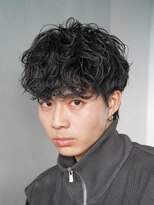 バイフィフス 原宿/表参道(by fifth)&nbsp;緩めニュアンスパーマフェザーパーマメンズセンターパートウルフ