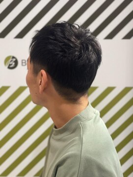 バーバーバー 四谷(BARBER-BAR) 大人の刈り上げスタイル