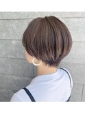大人かわいい耳かけショート/ブリーチなし/ミルクティー