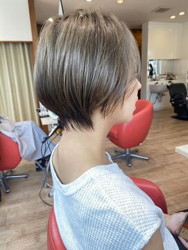 レクタ(recta) 大人可愛いグレージュシルバー20代30代40代ショートボブ