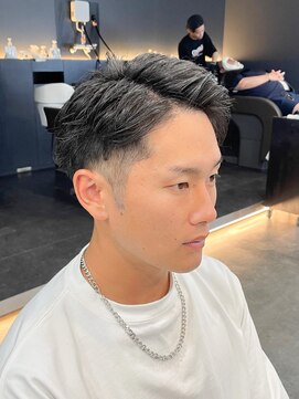 バース バイ ハピネス(BIRTH by happiness) アシメアップバングショート　短髪