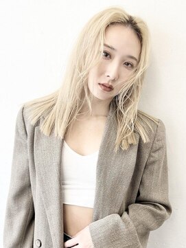 ココ 本八幡(KOKO) 黒髪クラゲヘアーオリーブグレー小顔ココアベージュセミロング