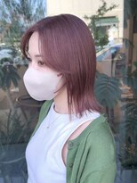 シェルハ(SHELHA)&nbsp;ピンクグレージュ 切りっぱなしボブ ハイトーン ぱっつんボブ