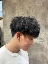 カーニー 上野(kearny)&nbsp;ツイストスパイラルパーマ縦落ちパーマメンズ波巻きパーマ