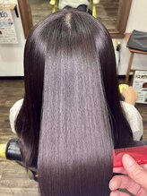 バスティードーレス(BASTI DORES)