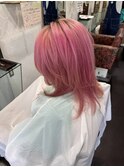 【個性派カラー × レイヤーカット】