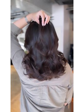 レノラ 本町(LENORA) 美髪ミディアムレイヤーカットデジタルパーマチェリーブラウン