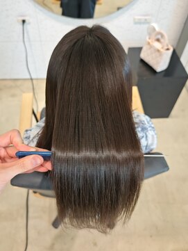 ビーヒアナウ N゜03 金沢駅西店(BE HERE NOW) 美髪矯正/髪質改善/ケア縮毛矯正/美髪ストレート/セミロング