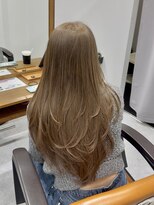 アネラ(Anela)&nbsp;オリーブベージュ/レイヤーカット/ダブルカラー 【山中】