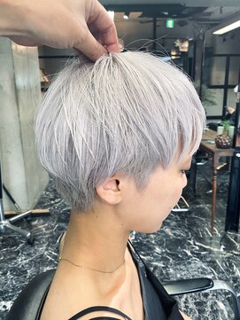 ビートス(BEAT S) 【BEAT S】ホワイトカラー/ケアブリーチ/伏見/矢場町/栄