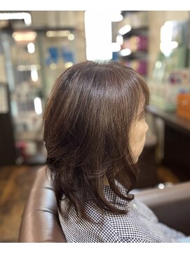 カウスリップ ヘアークリニック(Cowslip hair clinic) オリーブ系カラーのミディアムレイヤー