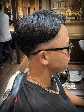 メンズカット新潟　フェードカット新潟　女池床屋　ツーブロック