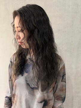 ハウス(HAUS.) ロングスパイラル モアナパーマ