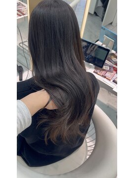 ロンドルピナス 小倉(Lond Lupinus) ミディアムレイヤーカット/似合わせカット/大人ガーリー/20代