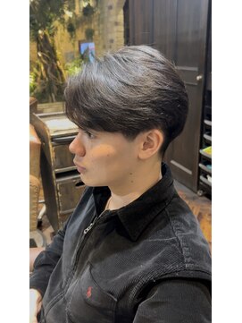 モナン 新宿(Monan) 毛流れショートセンターパート