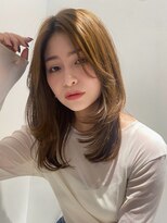 サンバレー(SUNVALLEY) 柔らかい雰囲気を作り出すレイヤーカット