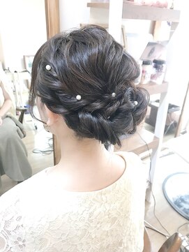 ロカット サロン(Roquat Salon) シニヨンロングアレンジ【ヘアアレンジ 立川南口/立川/八王子】