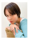 栗色アッシュベージュの束感ショート