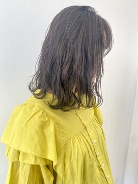 フォーク FOLK 【FOLK】透明感ダークグレージュ☆似合わせ波巻ミディアムボブ♪