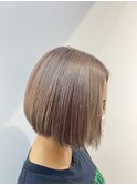 ハイトーンショートカット シルバーピンク