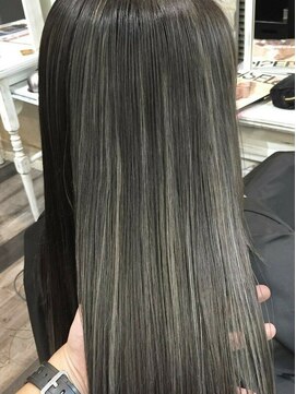 グロウ 大井町(grow) 《grow 大井町》ナチュラルハイライトのグレージュストレート