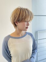 イヴォークトーキョーオーサカ(EVOKE TOKYO osaka)&nbsp;ワンカールショート ハイトーン 耳かけ 20代おすすめヘア