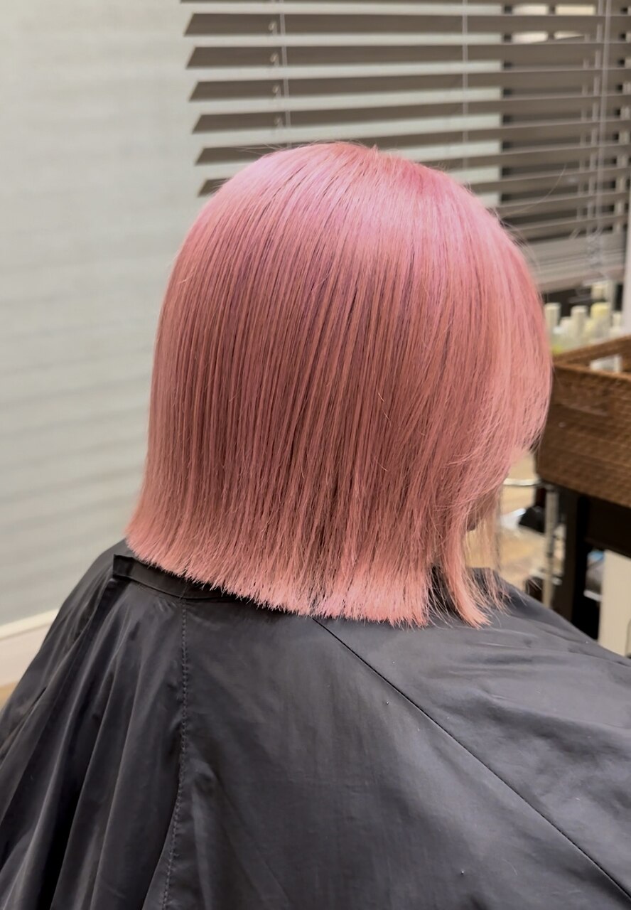 ぱつっとボブ×さくらピンク：L205577603｜バンビーノ(Bambino)のヘア