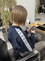 レブ 三条河原町(Reb,) 切りっぱなしボブタッセルボブ丸くならないボブ透明感カラー