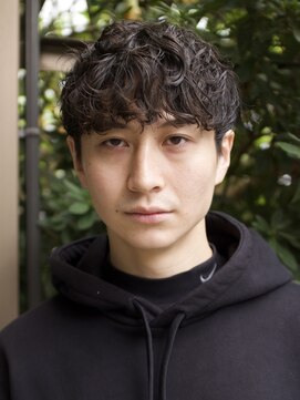 ランズサンズ 表参道(runsuns) メンズカットパーマ/メンズパーマ/学割U24/センターパート