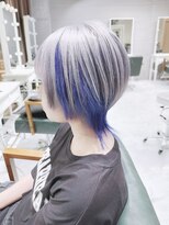 デイズ(days)&nbsp;ウルフカット/アッシュグレージュカラー/デザインカラーブルー