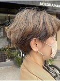 脱白髪染め 刈り上げマッシュショート 大人女性にオススメ 40代