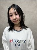 大人可愛い小顔ハッシュカットミディアムセンターパート