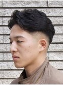 短髪フェード+ルーズパーマ