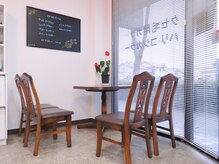 カミング(CAMING)の雰囲気（友達や家族と来てもゆっくり待ってられます。）