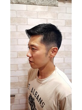 ヘアスペース クラージュ琴似店 フェ―ド風ショート